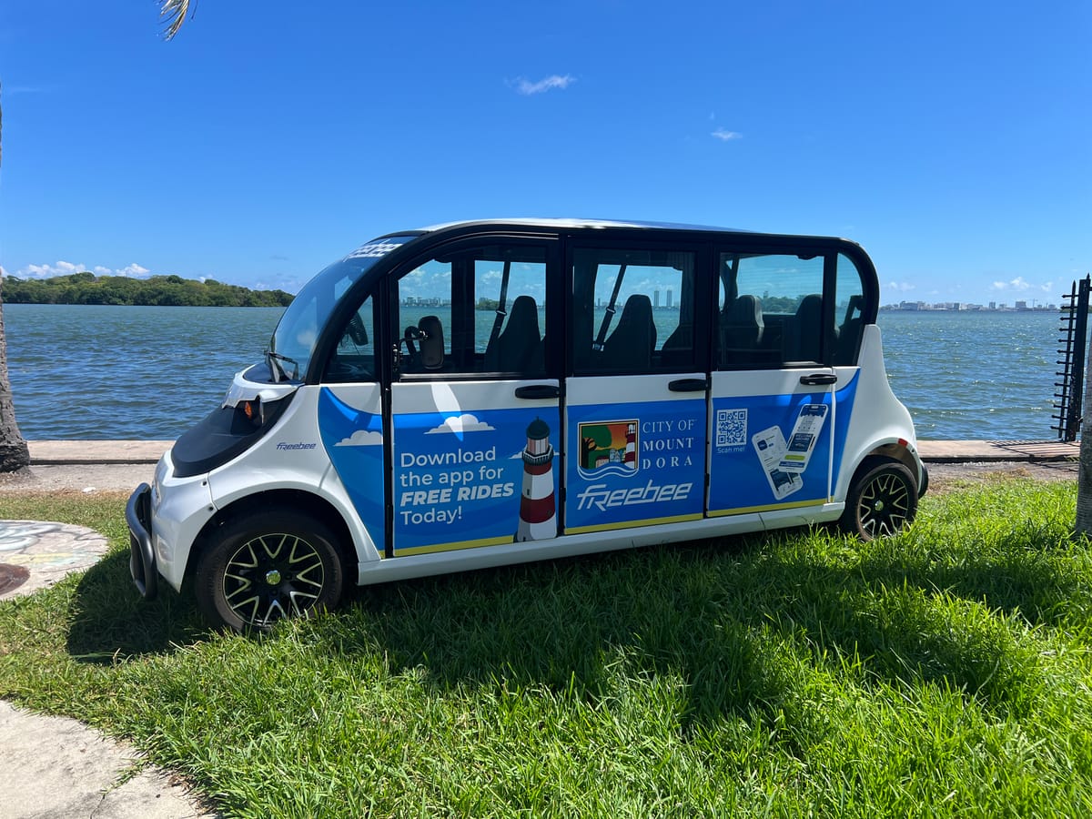 Freebee Debuts Electric Shuttle Service to Address Mount Dora’s Downtown Parking